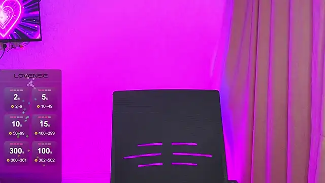 Wild Sophie  online show from 02/06/25, 08:02