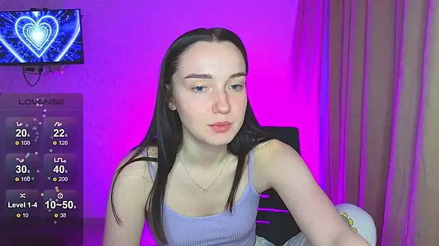 Wild Sophie  online show from 02/08/25, 06:12