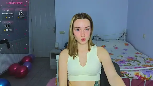 Wild Sophie  online show from 11/27/25, 03:47