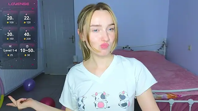 Wild Sophie  online show from 11/30/25, 05:50