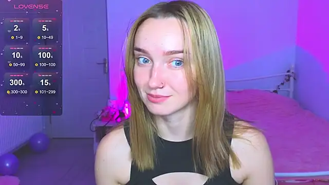 Wild Sophie  online show from 12/14/25, 04:34