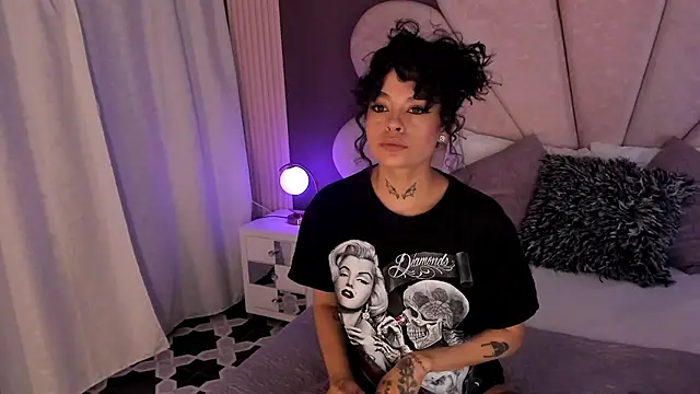 KatherineGomez online show from 04/18/26, 03:10