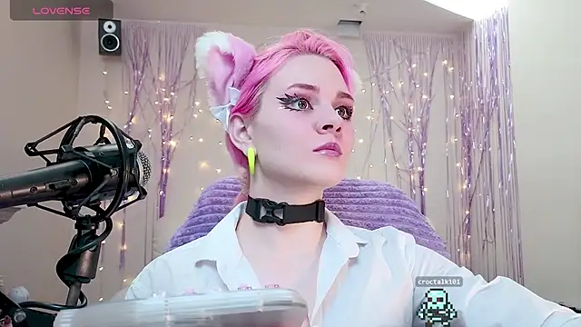 One Moment  online show from 12/02/24, 03:37