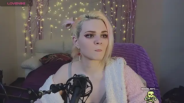 One Moment  online show from 02/08/25, 02:36