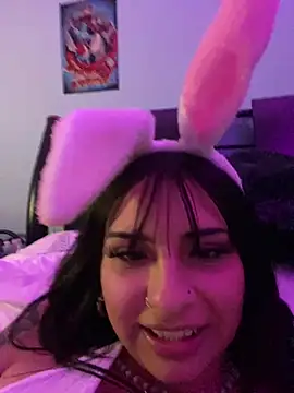 Hilary pinkk online show from 01/16/25, 06:25