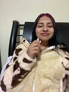 Hilary pinkk online show from 02/13/25, 02:12