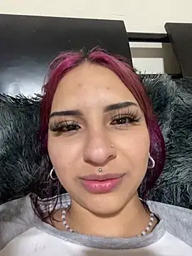 Hilary pinkk online show from 02/23/25, 04:39