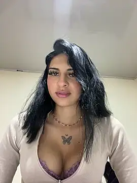 Hilary pinkk online show from 03/15/25, 12:25