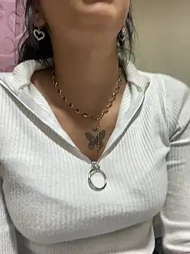 Hilary pinkk online show from 03/19/25, 01:10