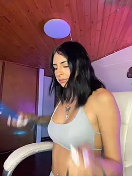 Hilary pinkk online show from 09/25/25, 10:24