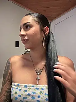 Hilary pinkk online show from 09/27/25, 03:22