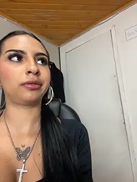 Hilary pinkk online show from 10/10/25, 01:04