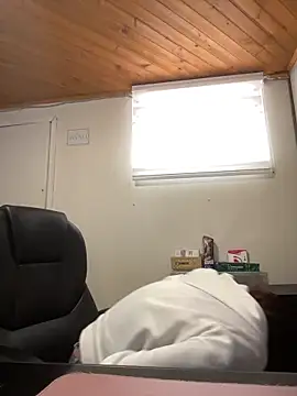 Hilary pinkk online show from 03/05/26, 08:38