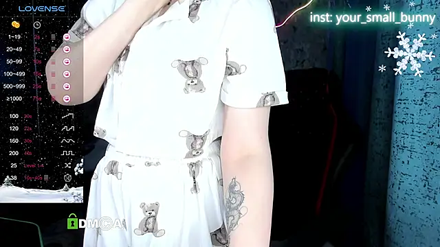 Your small bunny online show from 01/17/26, 01:32