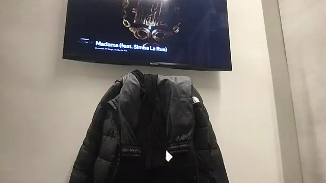 Snapshot of nekorori chatting on 02/20/25, 04:57 nekorori online show from 02/20/25, 04:57