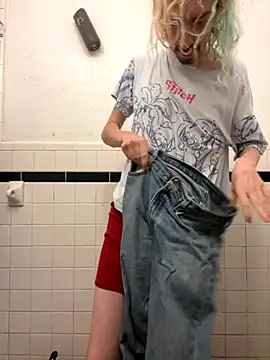 tallnerdyguy online show from 10/06/25, 09:23