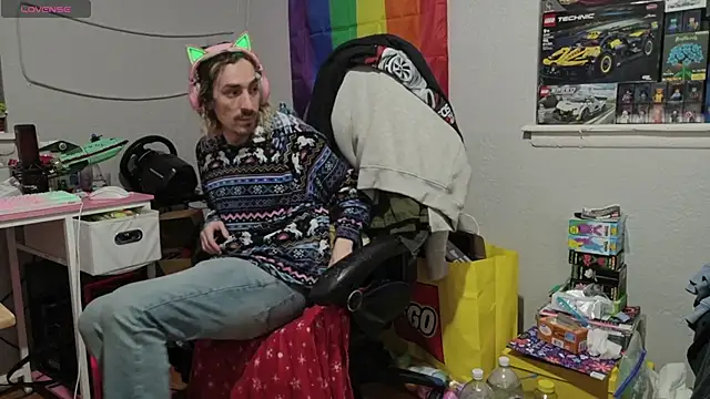 tallnerdyguy online show from 04/16/26, 03:29