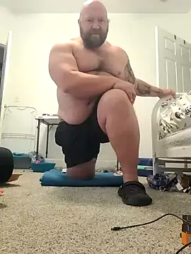 Strong Bear89 online show from 01/01/25, 07:21