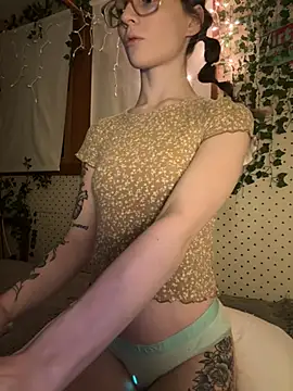 dreamteemergirl online show from 02/07/26, 01:42