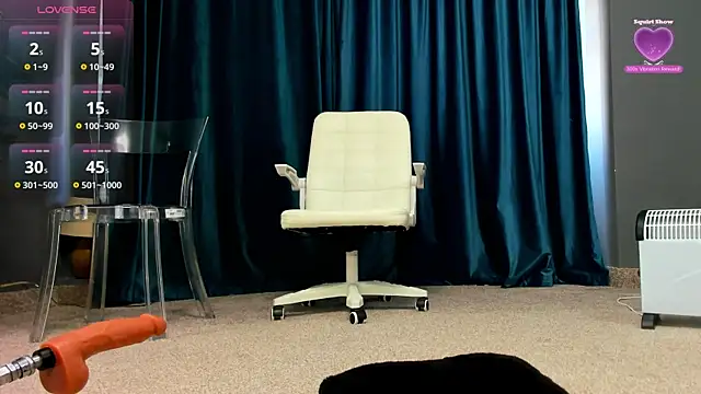 Snapshot of LaurynCopper chatting on 11/03/25, 07:53 LaurynCopper online show from 11/03/25, 07:53