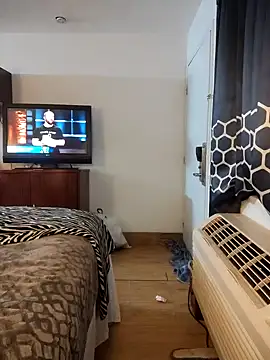 Snapshot of ivylee31 chatting on 01/10/25, 02:25 ivylee31 online show from 01/10/25, 02:25