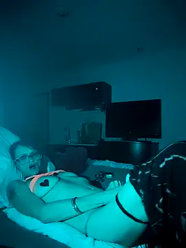 Snapshot of ivylee31 chatting on 01/13/25, 10:58 ivylee31 online show from 01/13/25, 10:58