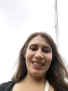 Snapshot of Alysson-- chatting on 12/28/24, 03:48 Alysson-- online show from 12/28/24, 03:48