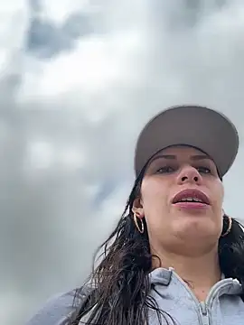 Alysson-- online show from 04/14/26, 02:01