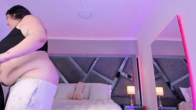 AmberiniHoffman online show from 02/11/25, 12:05