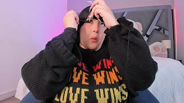 AmberiniHoffman online show from 10/27/25, 12:09