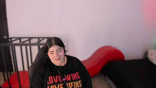 AmberiniHoffman online show from 12/18/25, 11:16