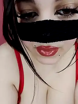 Snapshot of sexy-mariya chatting on 05/18/26, 02:45 sexy-mariya online show from 05/18/26, 02:45