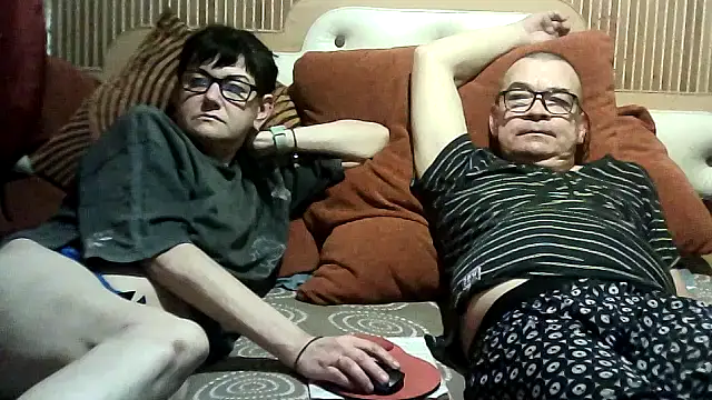 AlanaLaDream online show from 10/04/25, 05:55