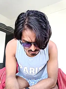 Snapshot of Samser0403 chatting on 10/07/25, 06:43 Samser0403 online show from 10/07/25, 06:43