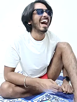 Snapshot of Samser0403 chatting on 10/27/25, 07:07 Samser0403 online show from 10/27/25, 07:07