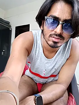 Snapshot of Samser0403 chatting on 10/28/25, 07:12 Samser0403 online show from 10/28/25, 07:12