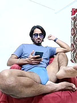 Snapshot of Samser0403 chatting on 11/14/25, 06:28 Samser0403 online show from 11/14/25, 06:28