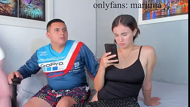 naughtyloverss online show from 01/08/25, 07:24