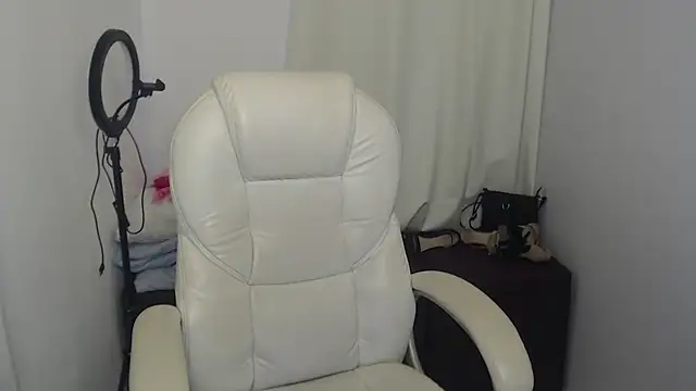 Abby Halliwey online show from 01/03/25, 08:22