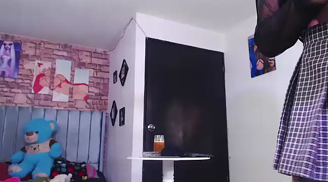 vixenxqueens online show from 01/12/25, 07:31