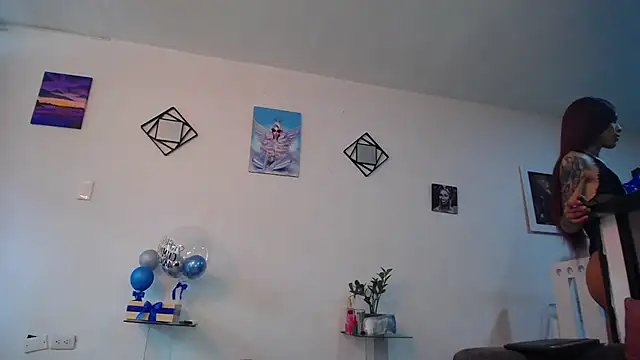 vixenxqueens online show from 09/12/25, 08:31