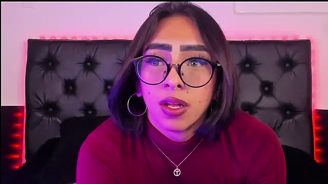 Skyler  blue4 online show from 02/01/25, 01:23