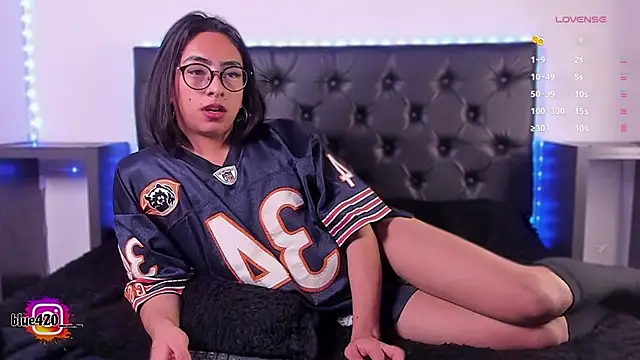 Skyler  blue4 online show from 03/15/25, 02:46