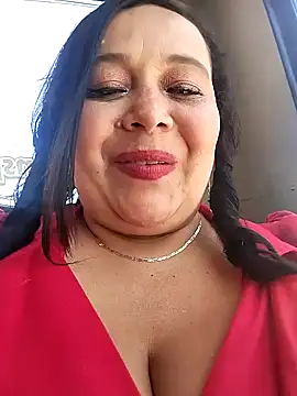 sara pineros online show from 01/18/25, 05:37