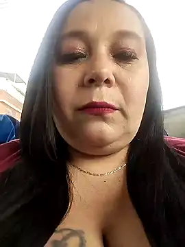 sara pineros online show from 02/06/25, 01:21
