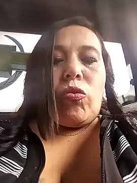 sara pineros online show from 02/17/25, 08:04