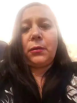 sara pineros online show from 02/25/25, 10:50