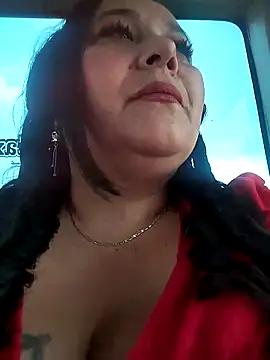 sara pineros online show from 02/27/25, 04:10