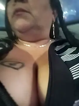 sara pineros online show from 02/28/25, 11:23