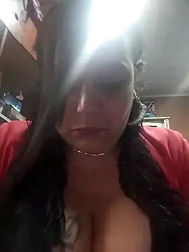 sara pineros online show from 09/08/25, 06:40